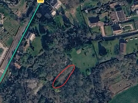 vend terrain hénonville