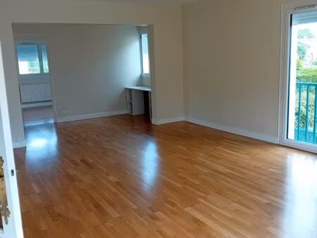 location t5 dans maison individuelle