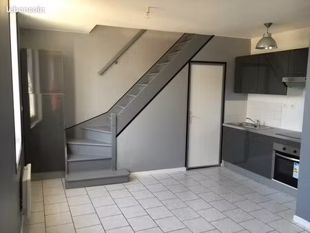 immeuble de rapport 7 logements + 1 garage / 40260/an / rentabilité brute 10.19 %