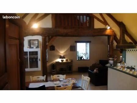 appartement  66 m²  450 euros  mauves