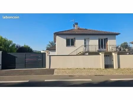 maison rénovée 140 m² - proche place du forez