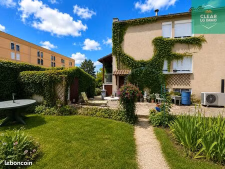 maison 5 pièces 95 m²