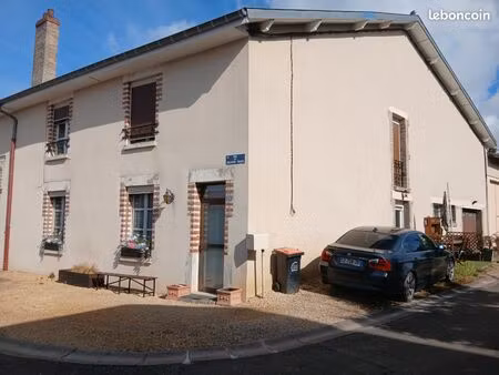 location maison de 145m2 à 54610 eply