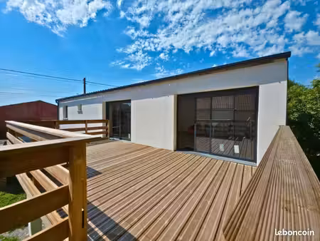 loft avec 3 garages  idéal artisan/indépendant
