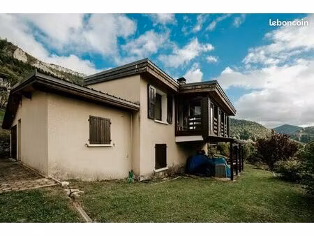 lans en vercors  maison à vendre de 102m2 avec terrain de 900m2