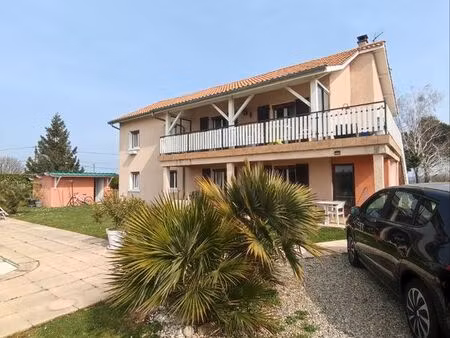 maison avec 2 appartement