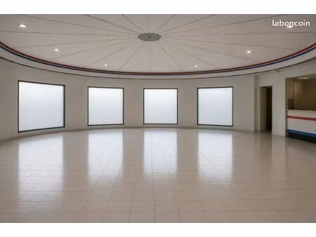 location local 180 m² centre marmande