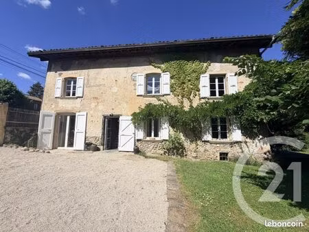 maison 7 pièces 195 m²