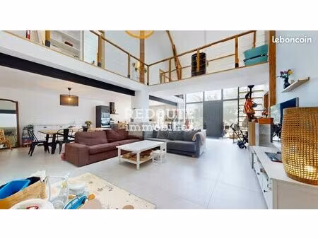 maison 6 pièces 198 m²