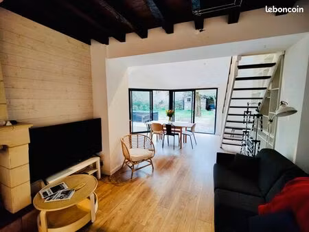 maison lumineuse de caractère avec jardin entièrement rénovée - localisation bourg de save