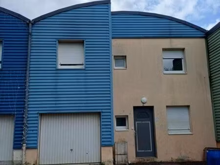 maison 5 pièces 104 m²