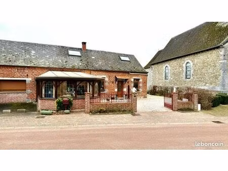 maison 2 chambres + bureau (ou petite chambre)