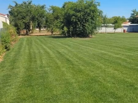 terrain 830 m² saint laure