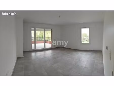 appartement 3 pièces 77 m²