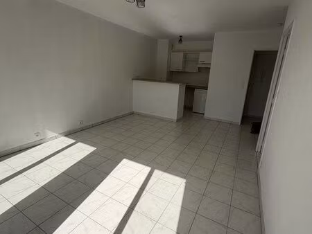 appartement t2 la chapelle bouexic