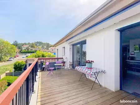 appartement 3 pièces 77 m²
