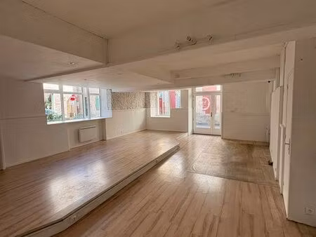 local commercial hyper centre