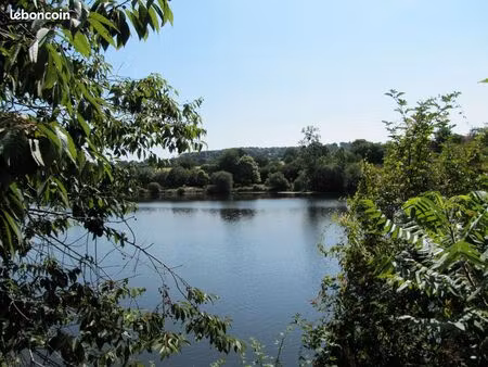 maison t3 en pierre face étang de chatillon-en-vendelais
