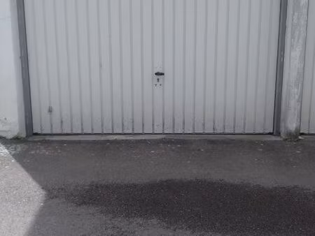 garage a louer