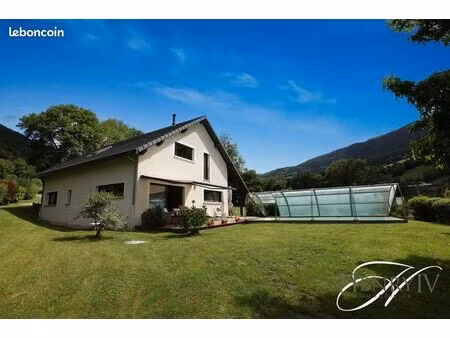chalet 6 pièces 160 m²