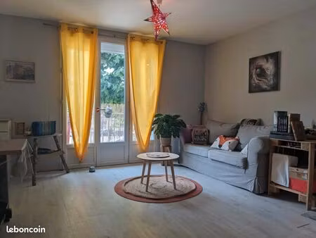 appartement t4 72m² - 745 tcc - plein centre rénové entièrement en 2018
