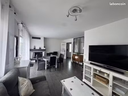 maison 4 pièces 162 m²