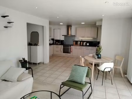 location à l'année t3 82 m2 anglet montbrun disponible dès le 01/07/2026 bail de 12 mois r