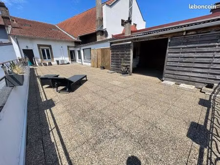grand appartement de 156 m² avec terrasse à rombas