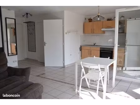 studio meublé 36 m² + grande terrasse 34 m²