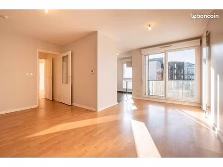 appartement 3 pièces 63 m²