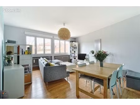 appartement t2  59 91 m²  woippy village centre