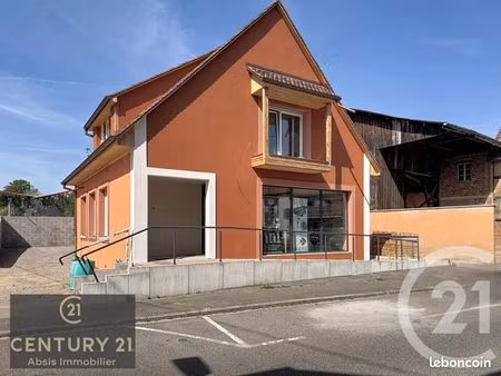 commerce 66 m²