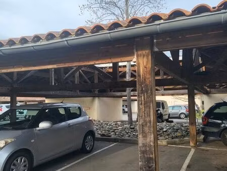 location place de parking