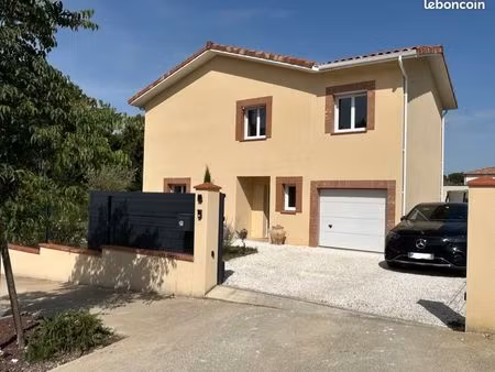 belle maison familiale rouffiac-tolosan. prestations haut de gamme