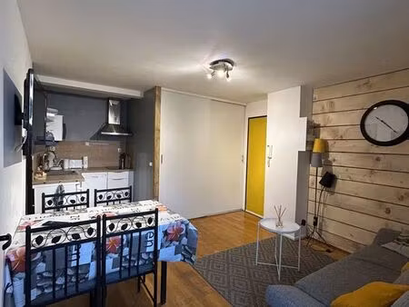 charmant appartement  28 m²  1 chambre  location à l'année