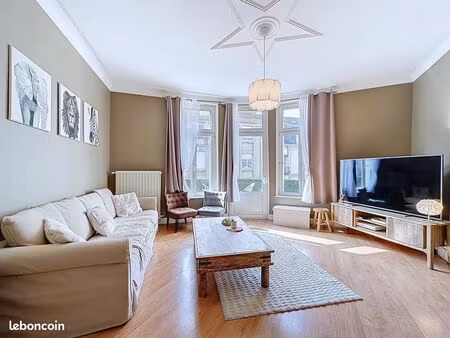 2 chambres 4 pièces 92 54 m² meublé