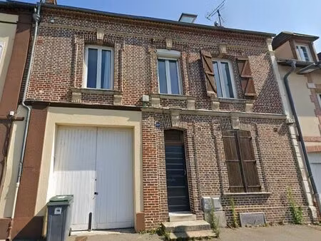 immeuble 9 pièces 179m²