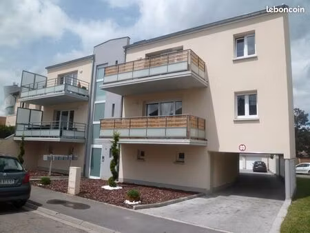 montigny  dans pte résid. récente  f3 en combles avec 2 ch