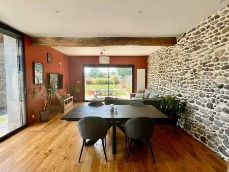 charmante maison de caractère rénovée de 145 m2 avec vue pyrénées