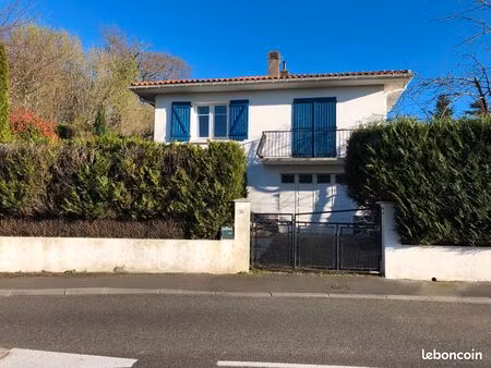 hendaye-plage - maison 125 m² avec jardin - 2 appartements + garage - fort potentiel