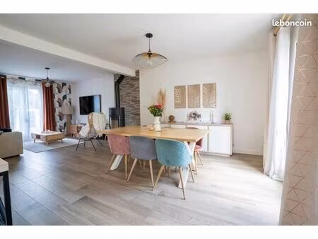 maison 5 pièces 105 m²