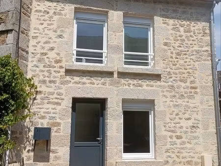 maison en pierre avec terrain