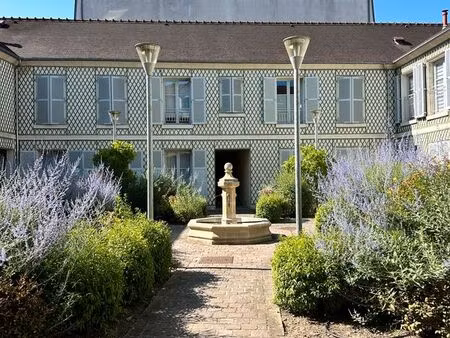 à louer – appartement meublé de standing – t2 - 40 m² – chantilly