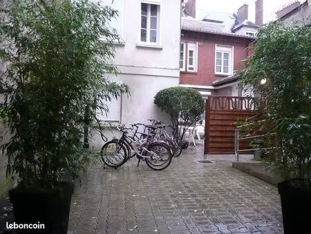 chambre meublée à 2 pas de l utc