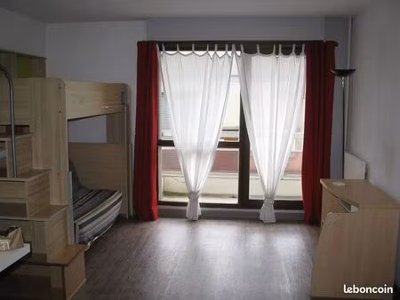 studio meuble