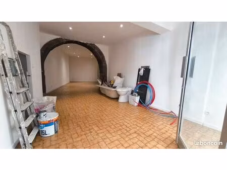 local commercial 37 m² – entièrement rénové – charme de l'ancien & prestations neuves