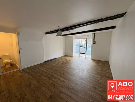 local commercial 32 m² béziers