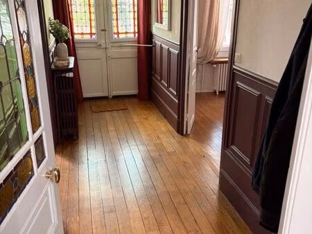location maison bourgeoise centre beauvais - 140 00 m2