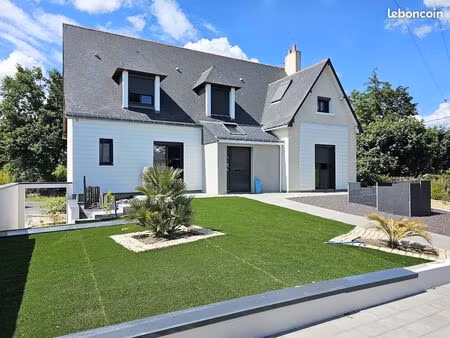 maison de 241m2 habitables sur terrain de 931m2
