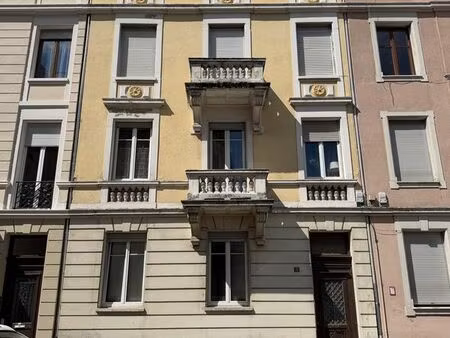 duplex 5 pièces 110 m²